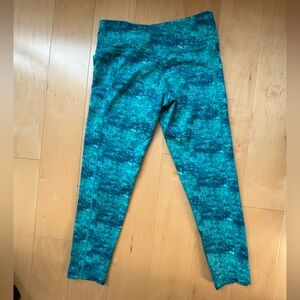 Vineyard Vines yoga pants